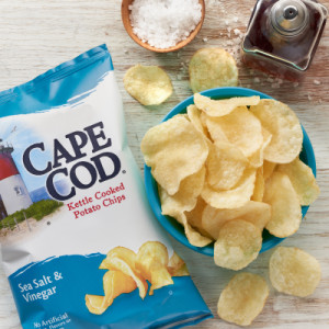 CAPE COD SEA SALT & VINEGAR KETTLE CHIPS 1.5 OZ BAG - Image 3